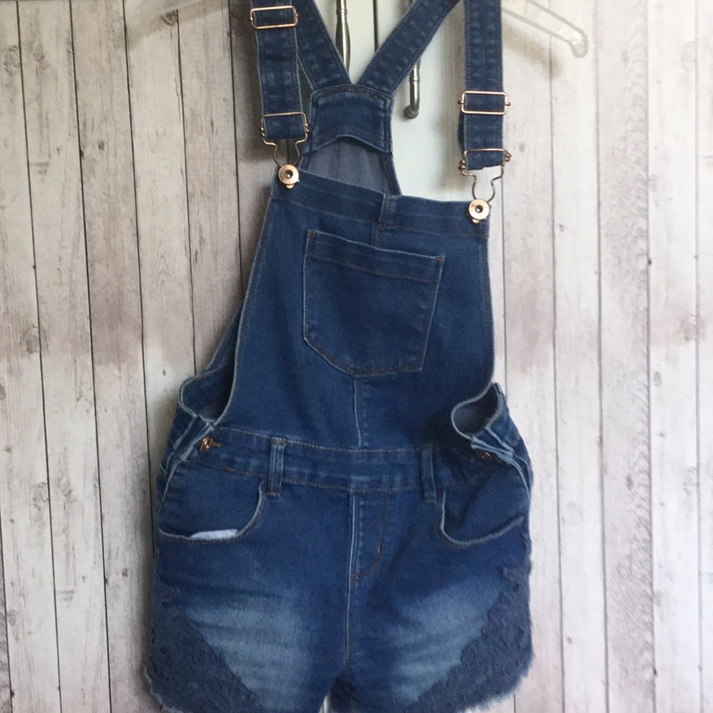 Overall - Picture 2 of 7